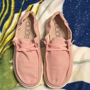 Hey Dude Women's Light Pink Loafers
